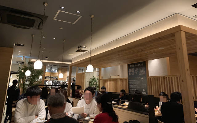 Packed soba noodle restaurant in Japan