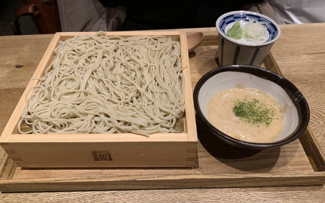 Soba noodle with jinenjo (wild yam) 